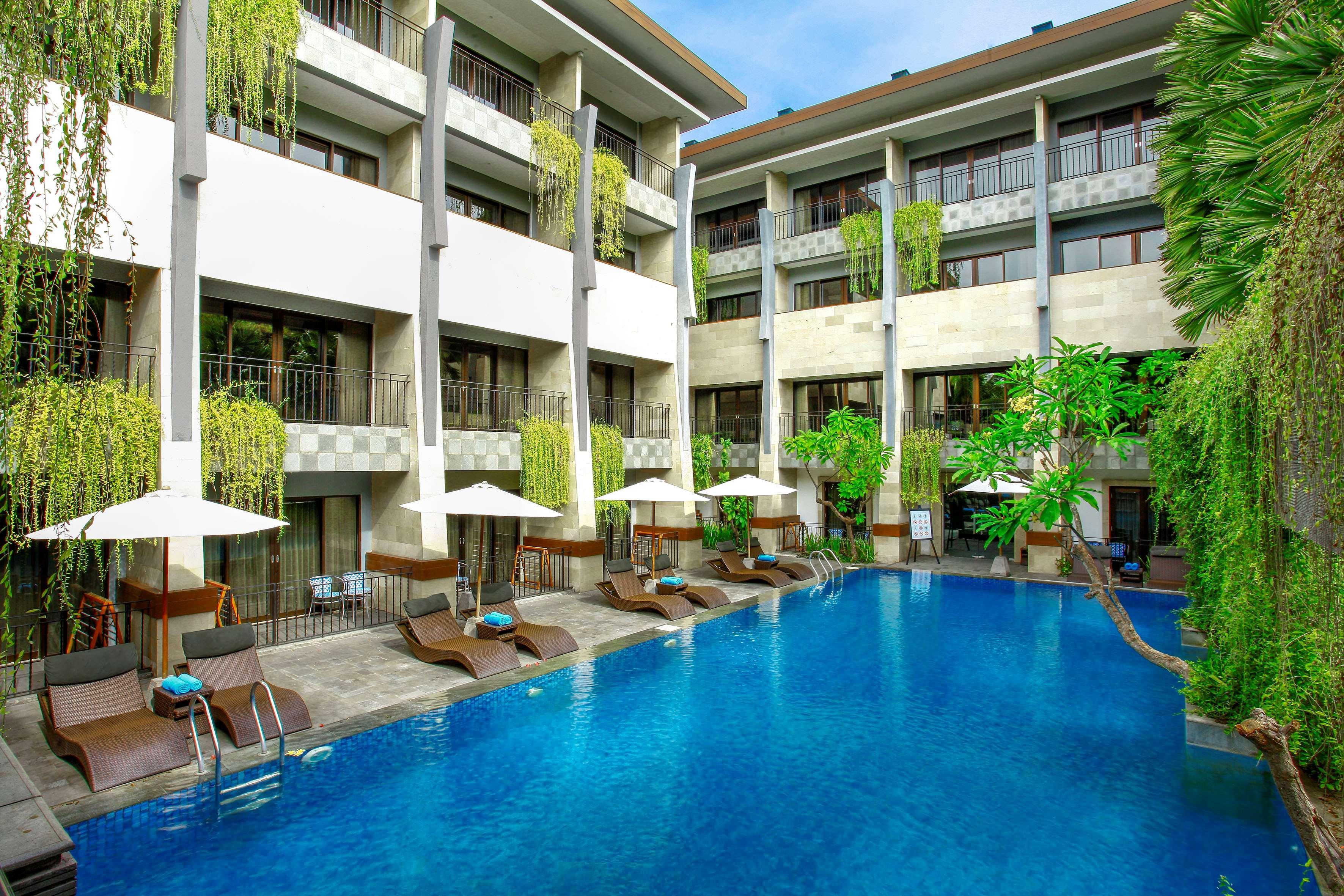 Solia Legian Exteriör bild